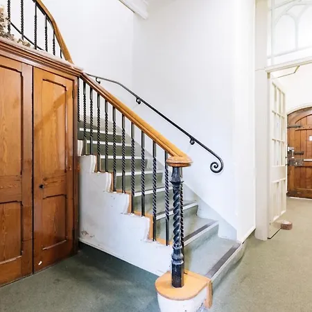 Peaceful & Homely 1bd Flat - Heart Of Bristol! Bristol