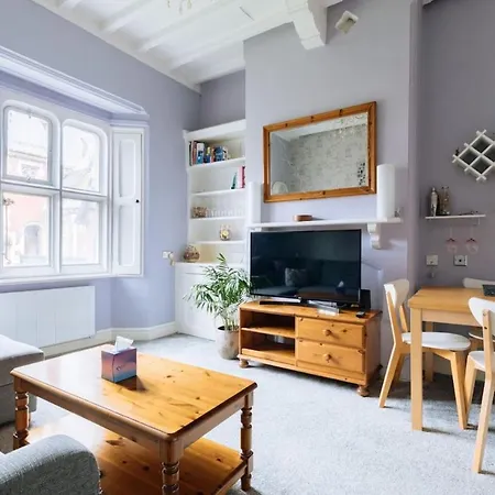 Peaceful & Homely 1bd Flat - Heart Of Bristol! Bristol