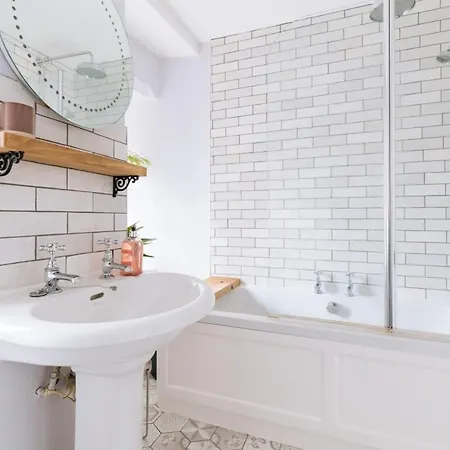 Peaceful & Homely 1bd Flat - Heart Of Bristol! Bristol
